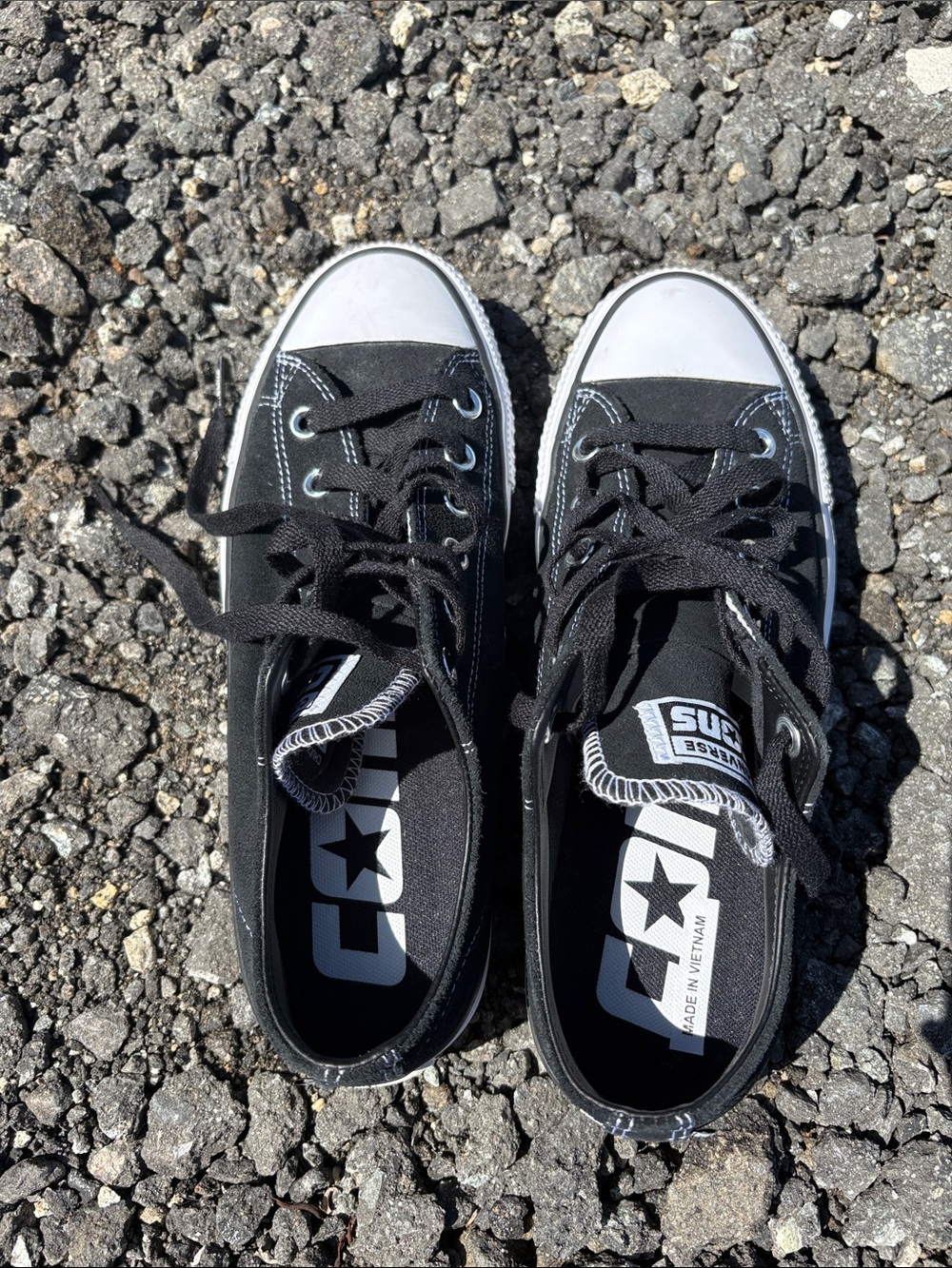 Converse Black Low Top Sneakers with White Toe - Picture 3 of 4